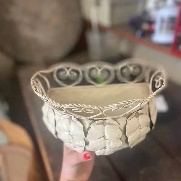 2 Vintage wall decor / planters - Picture 3 of 3